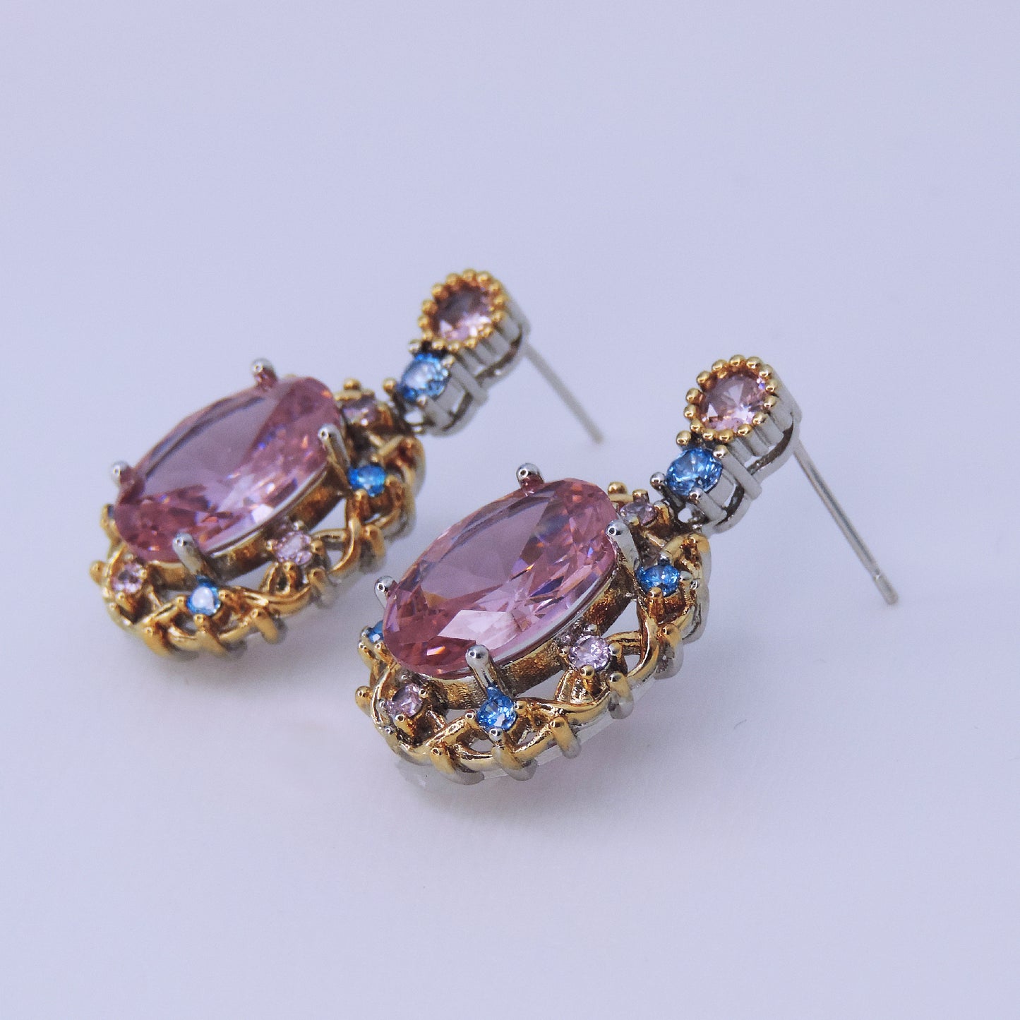 Aretes Elegantes Con Piedras En Rosa y Azul.