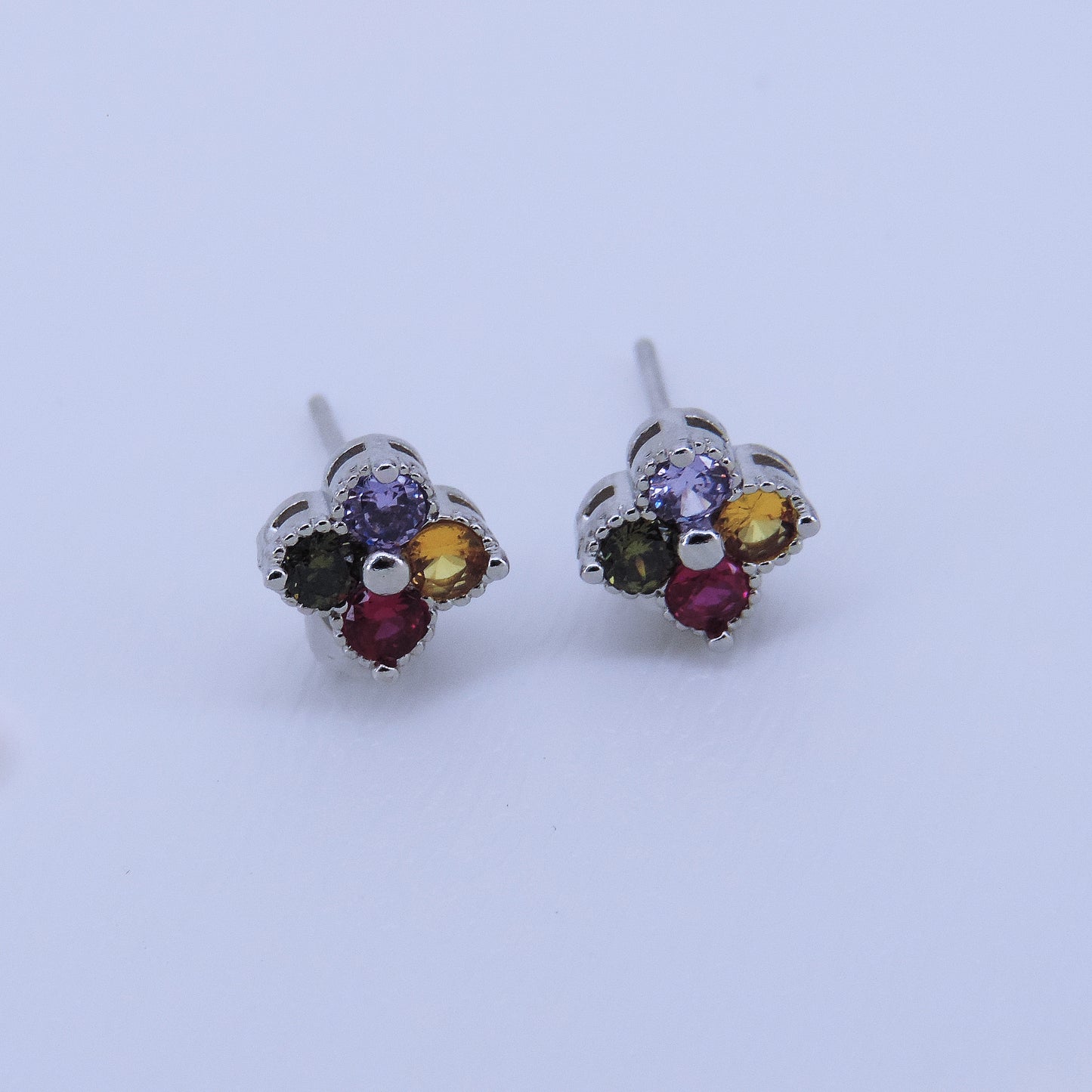 Aretes De Botón De Colores