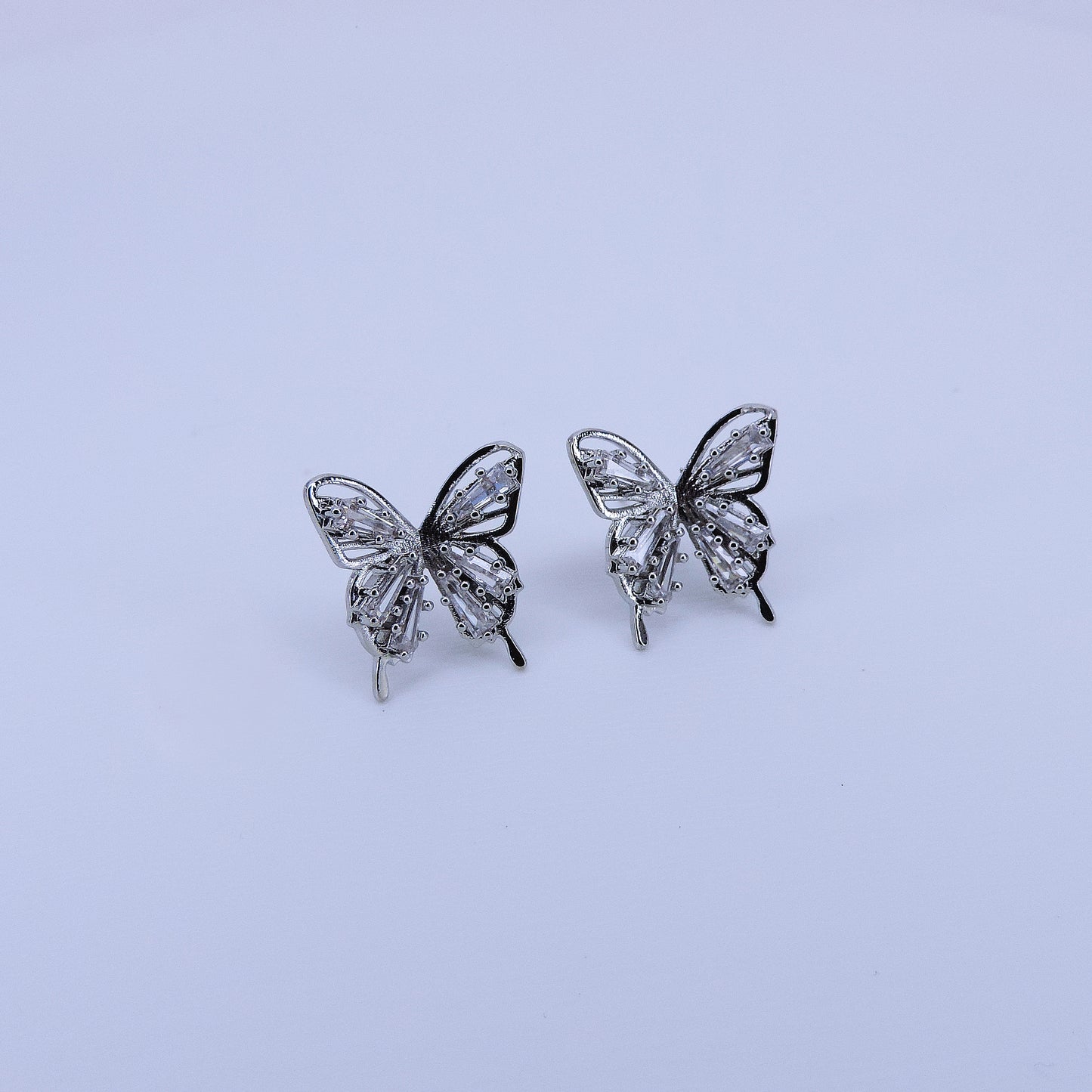 Aretes Mariposas Con Incrustaciones De Cristal