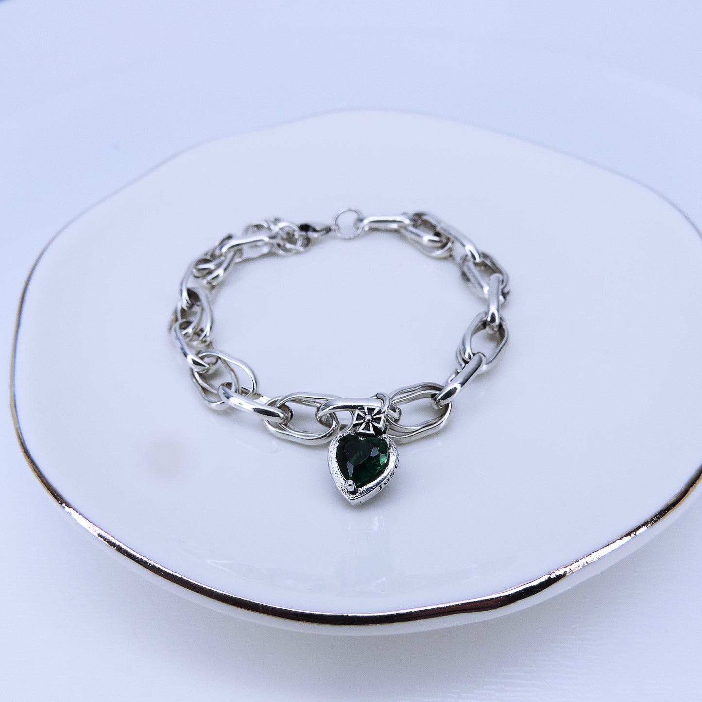 Pulsera Con Dije De Corazón Verde Esmeralda